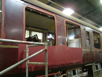Bodyside repairs to 4957, 2 April 2003