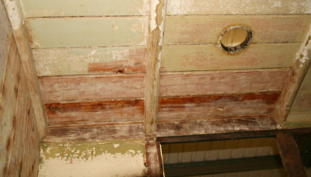 Ceiling in compartment B - Dave Clarke - 3 July 2011