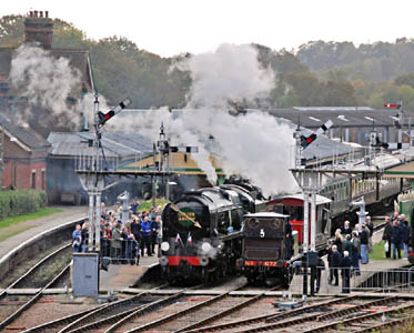 34059 and 672 at Horsted Keynes - Derek Hayward - 25 October 2009