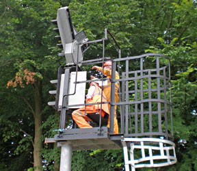 Kingscote Down Home being erected - Alan Grove - 8 August 2012