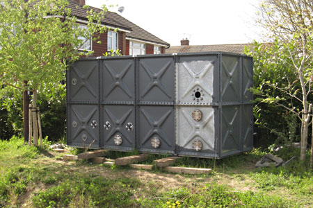 Water tank on side - Mike Hopps - 1 May 2013