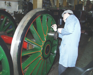 Lining out the wheels on the Wainwright scheme demands time (38K)