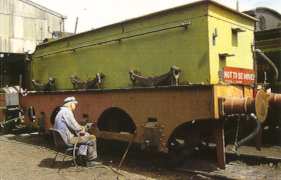 needlegunning the frames (9K)