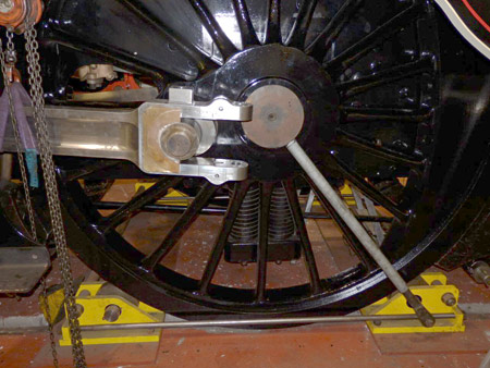 Fitting connecting rod using wheel rotators - Fred Bailey - 13 Dec 2015