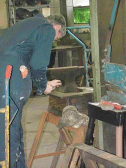 Cleaning Axleboxes - 4 Mar 2007 - Rob Faulkner