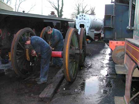Cleaning up wheels - 21 Jan 2007 - Rob Faulkner