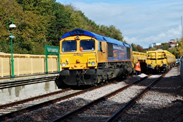 Ballast train at East Grinstead - Pat Plane - 30 October 2010