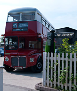 Vintage Bus on route 472 at Sheffield Park - Neal Ball - 1 May 2011