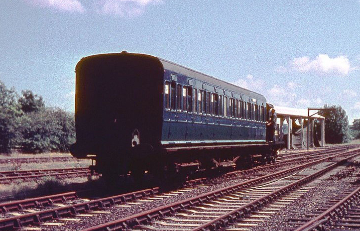 No. 320 in blue livery