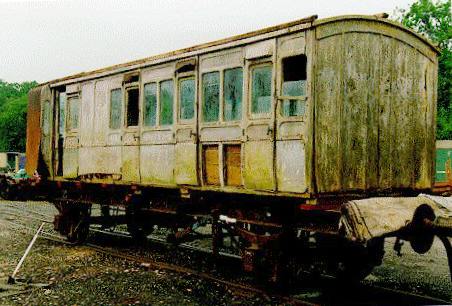 Stroudley Coach Body 676
