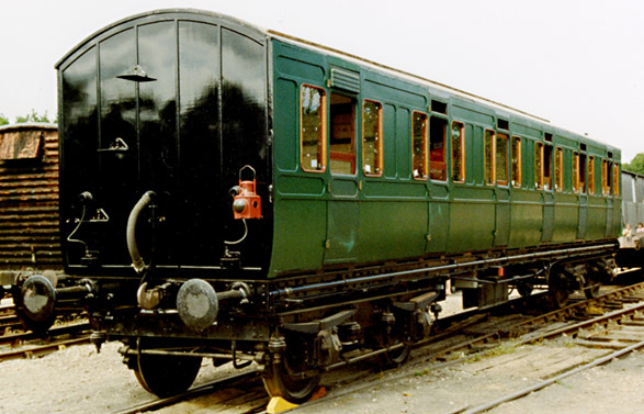 LBSCR 7598 with one side in undercoat - Richard Salmon - August 1996