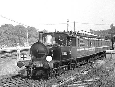 The Chesham set with 323 at Horsted circa 1964