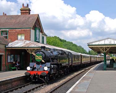 80151 with Golden Arrow at Kingscote - Derek Hayward - 3 June 2007
