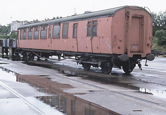 4227 at Bristol Docks - Tim Robbins