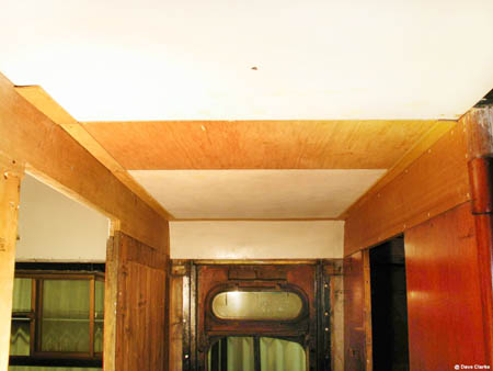 Ceiling in one of the compartments - Dave Clarke - 7 Jan 07