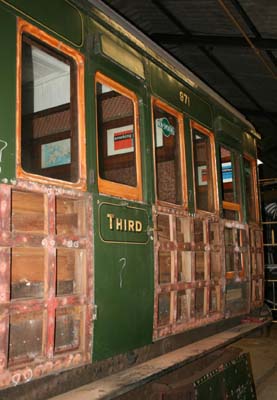 971 being stripped of panelling - 3 Oct 2007 - Dave Clarke