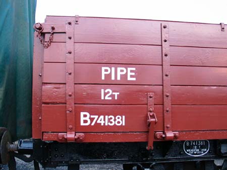 Lettering on Pipefit - Dave Clarke - 25 March 2007