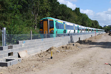 The back wall of the platform at East Grinstead - 21 August 2009 - Patrick Plane