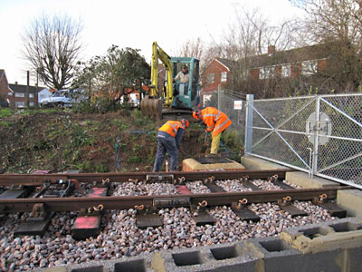 Preparations to move the access chamber at Network Rail interface - 23 November 2009 - Michael Hopps