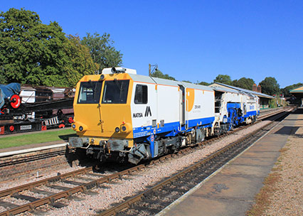 Balfour Beatty tamper at Horsted Keynes - Peter Edwards - 18 September 2019