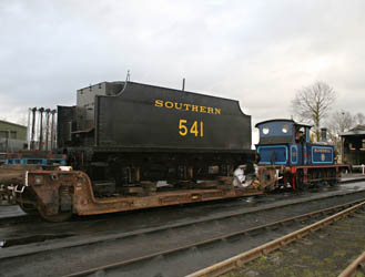 Bluebell with 541's tender - 18 December 2011