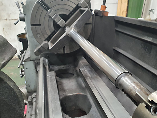Grinding the valve rods - Statfold Engineering Ltd - January 2022