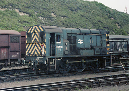 09018 with 73125 near Dover - Alan Michael Gay - Summer 1987
