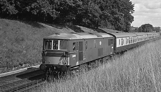 E6040 leaving Wivelsfield with a Victoria to Newhaven boat train - Charlie Verrall - July 1967