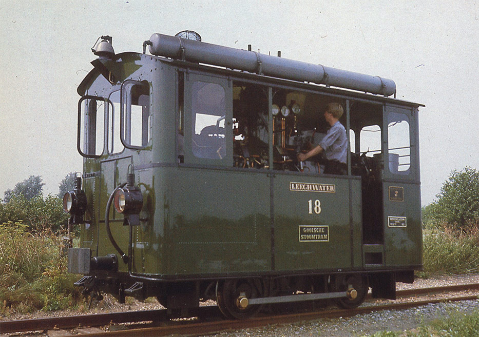 SteamTram 18 with Carriage 22