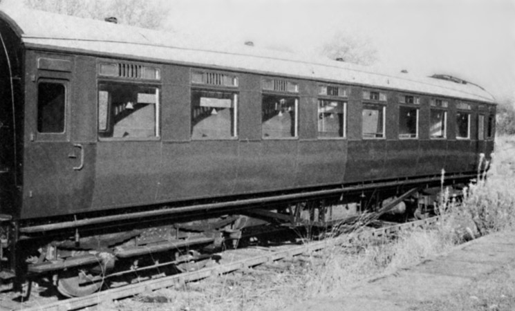 SR Maunsell Composite Dining Saloon 1365 - Photo from The Bluebell Railway Historic Collection of Locomotives, Coaches & Wagons, 1st Edition