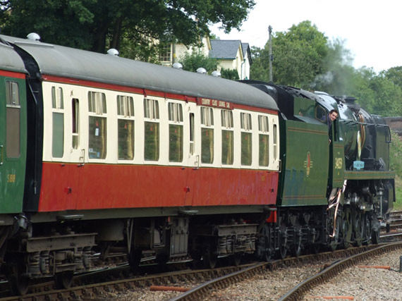 SO 4824 is the first coach in Sir Archibald Sinclair's train - Richard Salmon - 1 August 2009