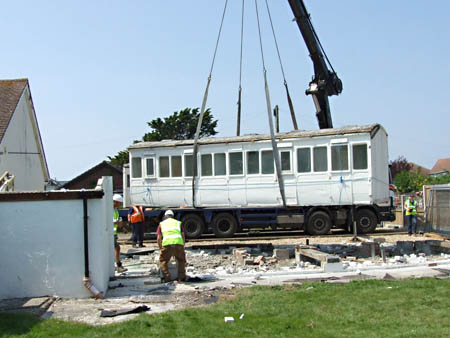 992 Being lifted - Trevor Tupper - 21 May 2008