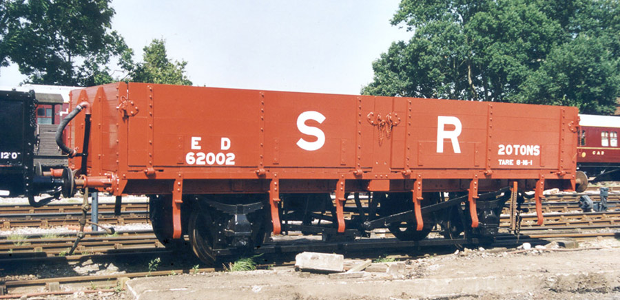 SR 20T ballast wagon 62002 as initially restored - Richard Salmon - September 2002