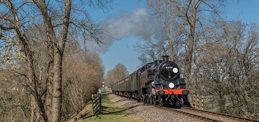 80151 passing Mill Place Bridge - David Cable - 19 March 2022