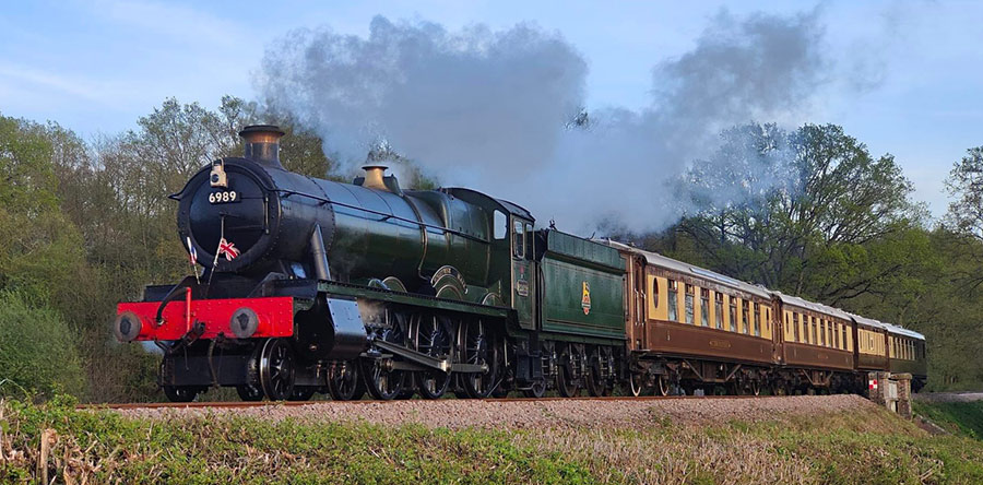 'Wightwick Hall' with our Golden Arrow Pullman Dining Train - David Lilley - 13 April 2024
