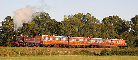 Met coaches photo charter - 29 July 2007 - Tony Pearce