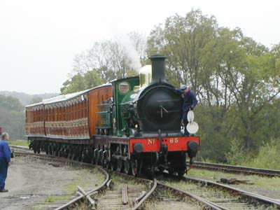 The O1 with the three coach set, May 2002