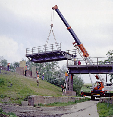 Construction of New Coombe Bridge